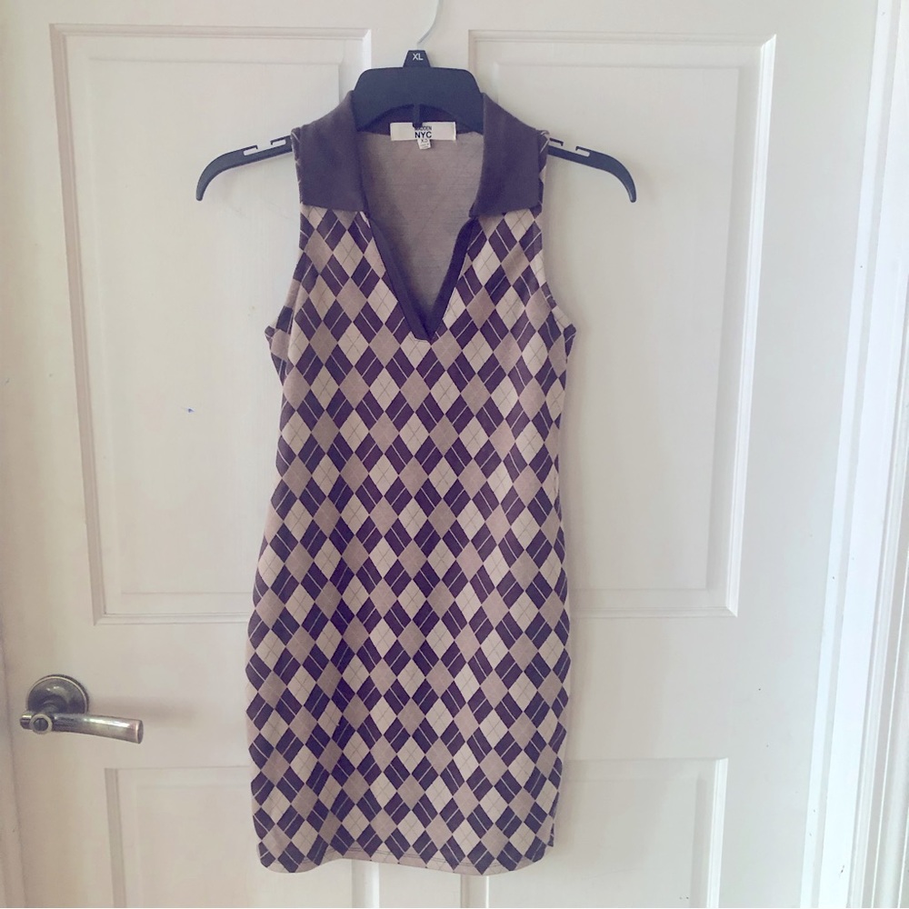 Super cute argyle sleeveless shift dress browns